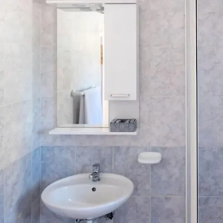 Apartments With Parking Space Povljana, Pag - 233 Povljana