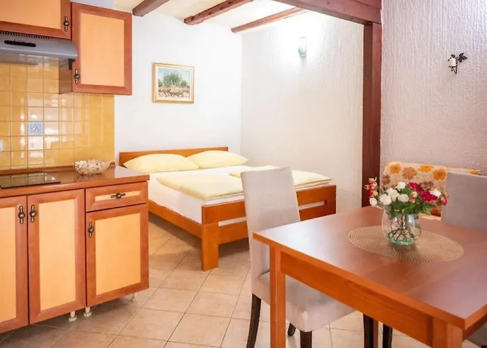 With Parking Space Povljana, Pag - 233 Apartamento Povljana