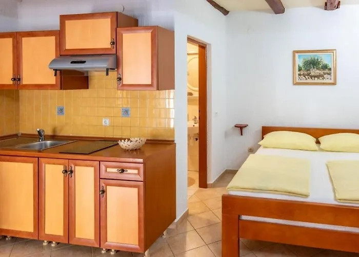 With Parking Space Povljana, Pag - 233 Apartamento Povljana